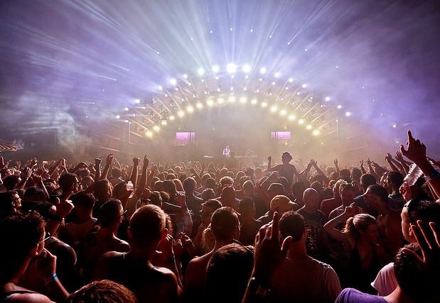 Electric Castel, Godsmack, Toto si multe party-uri in aer liber: Ce facem in weekend