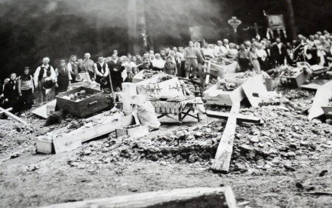 De ce-si dezgroapa moldovenii mortii dupa sapte ani