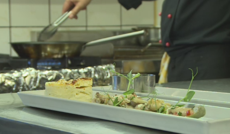 Pui de ferma sau de balta? Ce a mai ramas din industria broastelor in Romania, cel mai mare exportator european al anilor '80