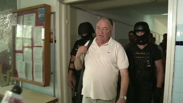 Medic prins in timp ce lua mita de la un pacient. "Beneficiile" pe care urma sa le primeasca bolnavul