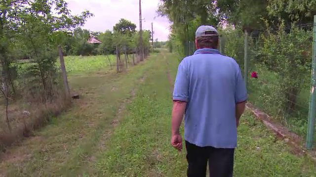 Comuna din Dambovita unde localnicii sustin ca sunt terorizati de primar: "A inceput sa ma loveasca, mi-a spus ca ma impusca"