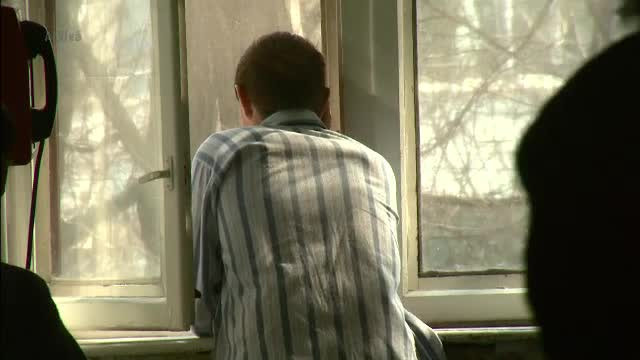 O boala al carei tratament costa 13.000 de euro ne duce pe locul 6 in UE dupa numarul de pacienti. Se poate lua si din metrou