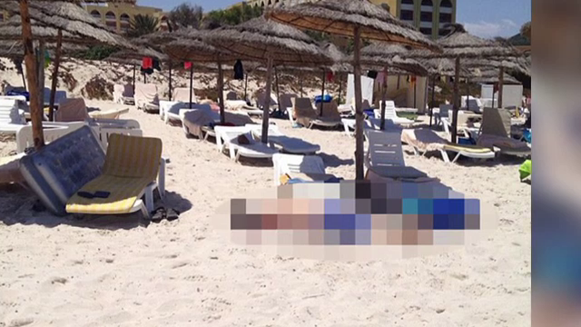 ATAC IN TUNISIA. Cel putin 15 britanici sunt printre cele 39 de persoane ucise: "E cel mai sangeros atac impotriva noastra"