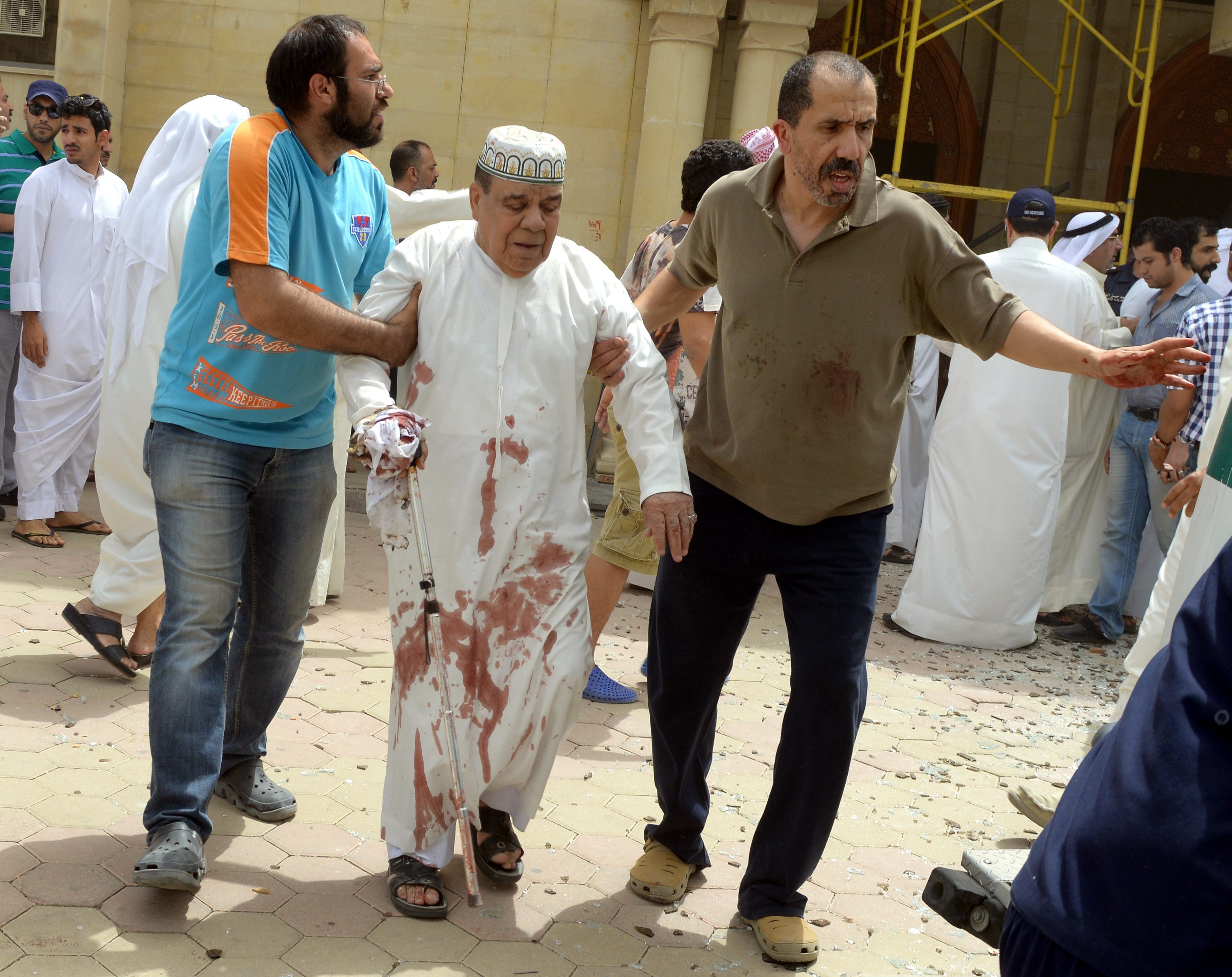 Doliu national in Kuweit pentru cele 26 de victime ale atentatului terorist revendicat de Statul Islamic