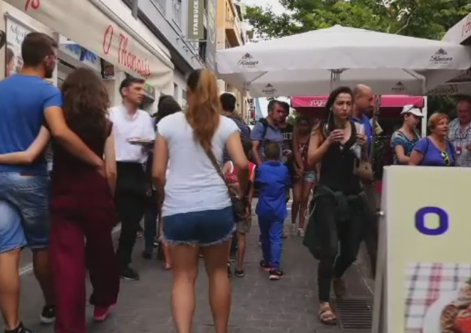 Primele efecte ale negocierilor esuate dintre Grecia si Europa. Turisti din tara, refuzati de hotelieri