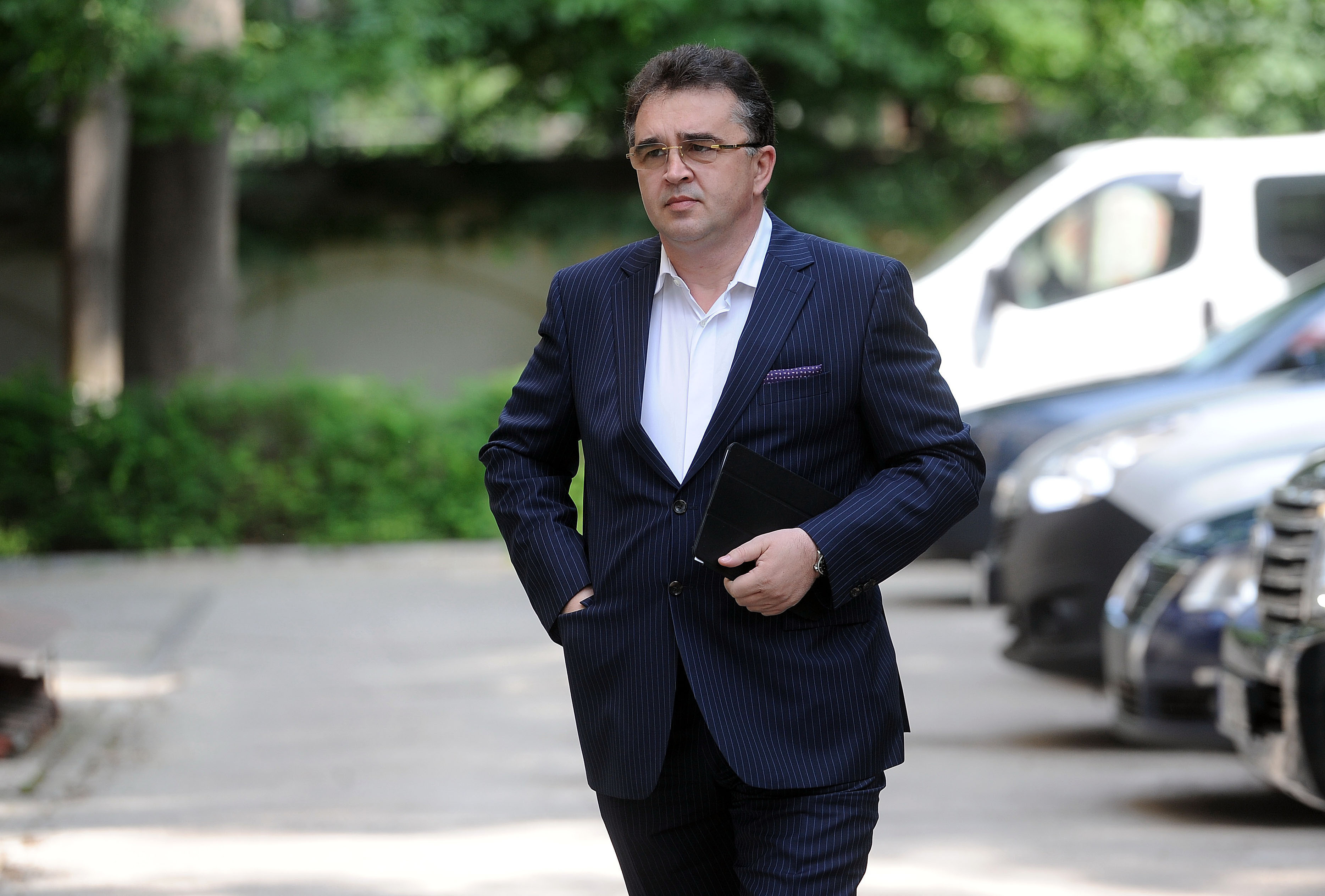 Sedinta tensionata la PSD, in prima intalnire dupa plecarea lui Ponta in Turcia. Marian Oprisan: "Eu tin la piciorul lui"