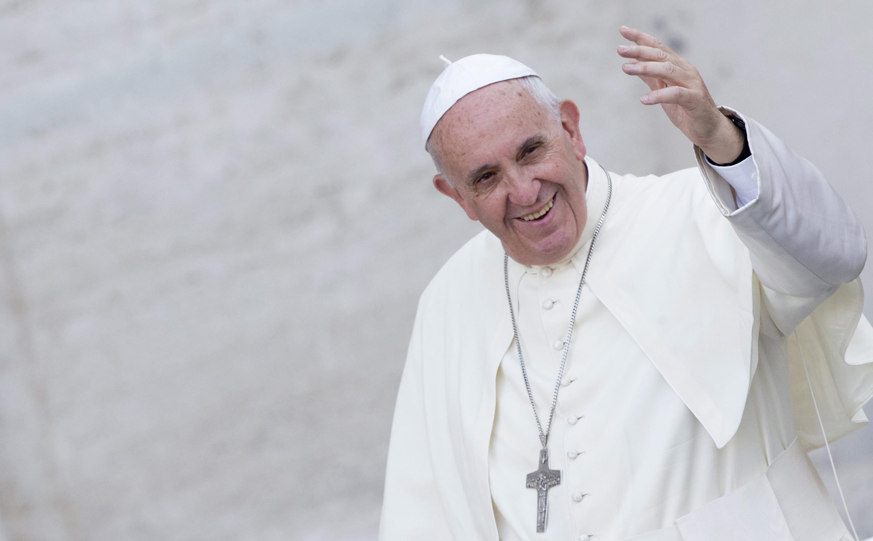 Papa Francisc critica marile puteri ale lumii: "Capitalismul necontrolat reprezinta unealta Diavolului"