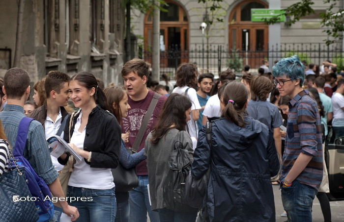 Structura anului scolar 2015-2016, varianta finala: Elevii incep scoala pe 14 septembrie. Ce se intampla cu vacanta de vara