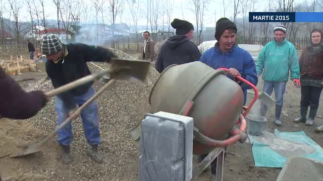 Comuna care s-a saturat sa astepte mila Guvernului. Oamenii si-au construit singuri dispensar, primarie si post de politie