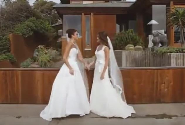 YouTube a lansat un videoclip in onoarea legalizarii casatoriilor gay din Statele Unite: VIDEO