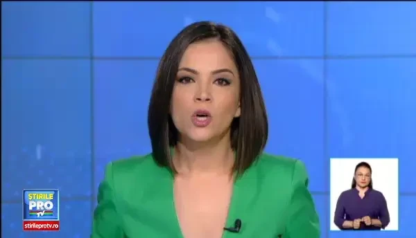 Un TIR, ramas fara frane, a facut prapad in calea sa, in Zalau. A izbit un autobuz si a avariat alte patru masini