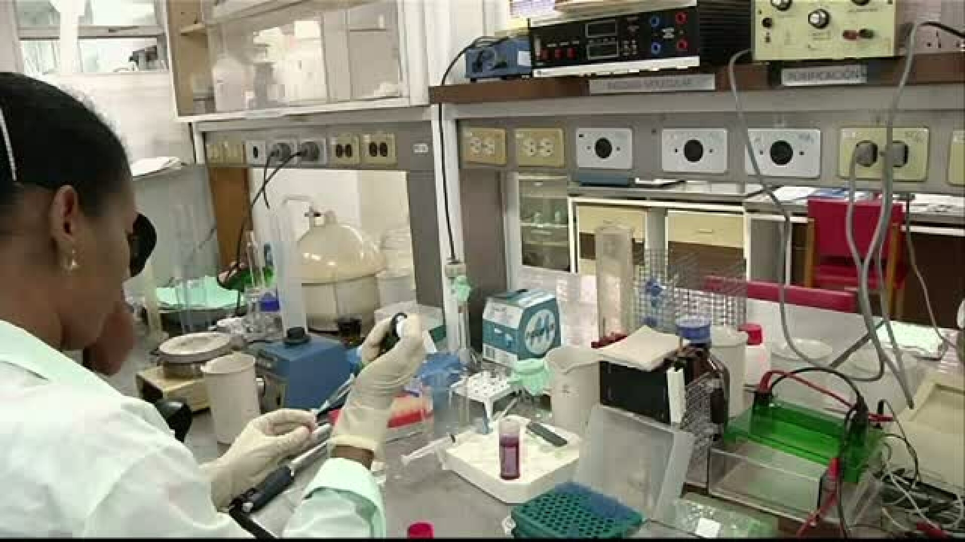 Cuba a devenit oficial prima tara din lume care a eliminat transmiterea HIV si a sifilisului de la mama la copil