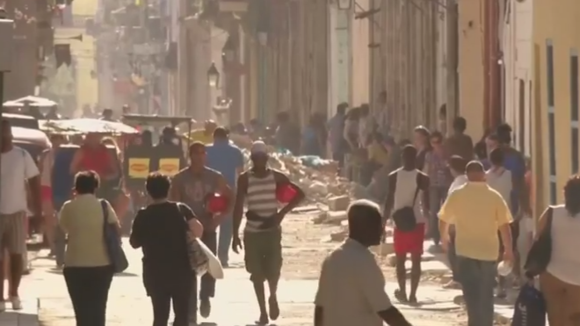 Statele Unite si Cuba restabilesc relatiile diplomatice si redeschid ambasadele. Embargo-ul ramane insa in vigoare