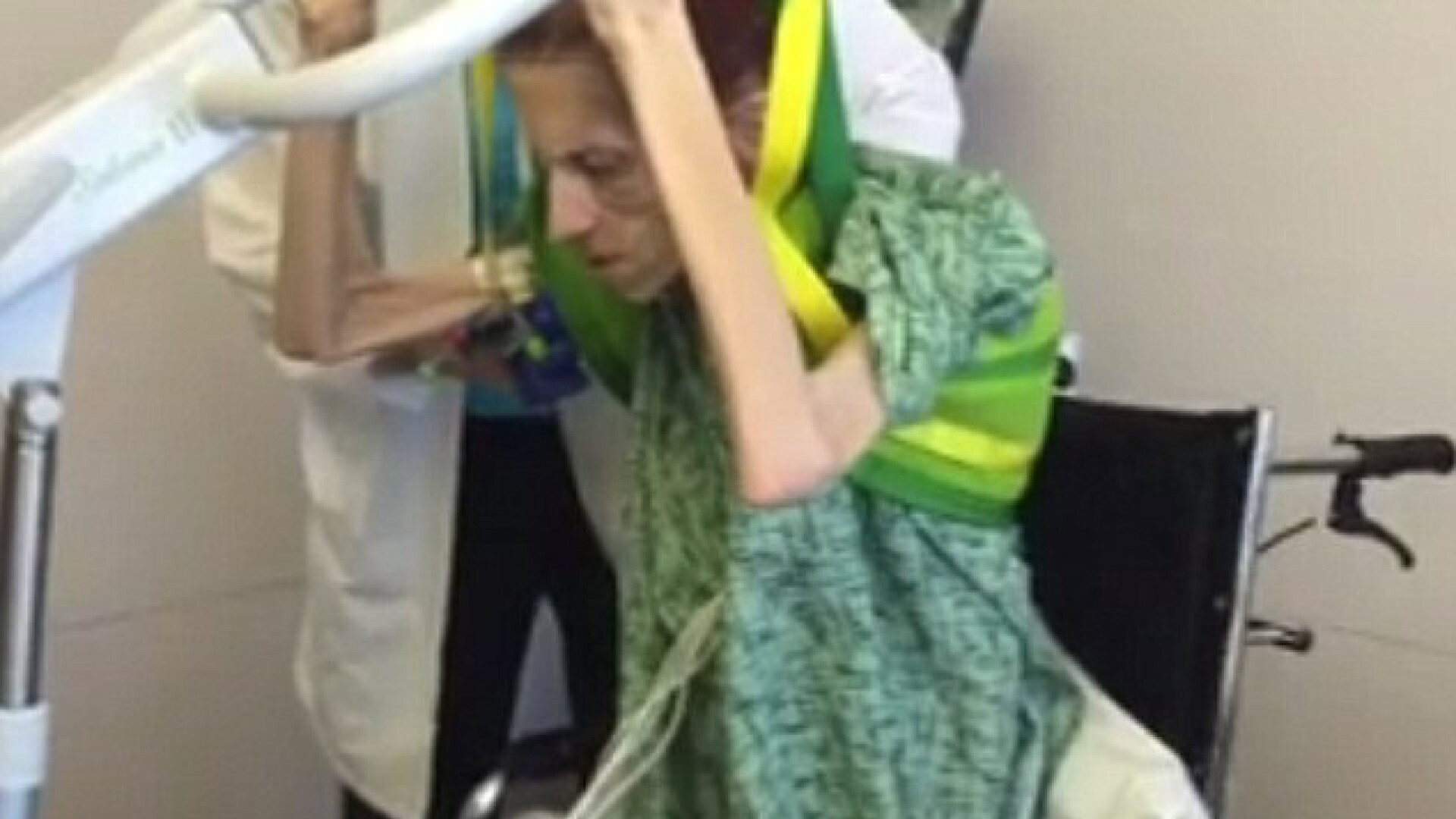 Cantarea sub 20 de kg si era la un pas de moarte. Ce a patit femeia careia i s-a spus ca e prea slaba ca sa fie tratata