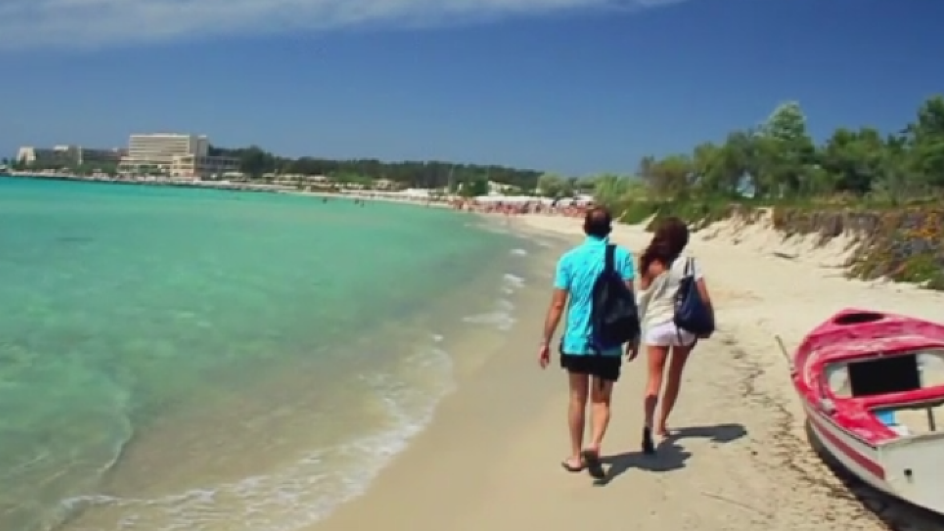 Probleme pentru turistii din Grecia. Insula unde nu mai functioneaza niciun bancomat