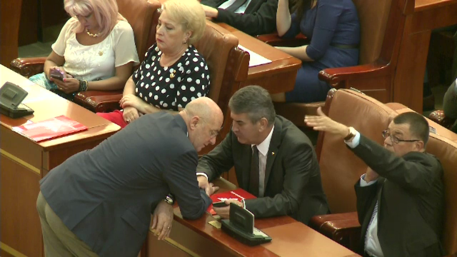 De ce se tem liderii PSD ca guvernul Ponta se apropie de final. Tradarea UNPR-ului in cazul M.R.U, unul dintre motive