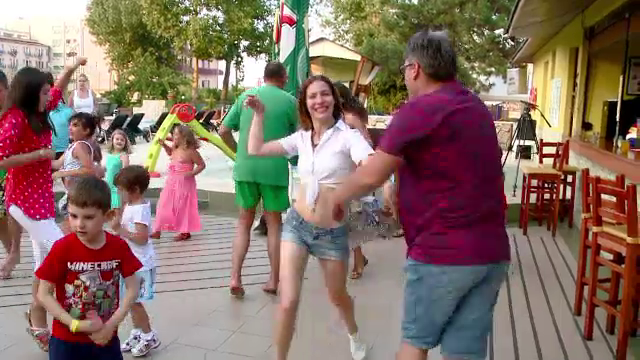 Pachete all inclusive in Mamaia. Cum incearca hotelurile din Romania sa copieze modelul de succes din Bulgaria sau Turcia