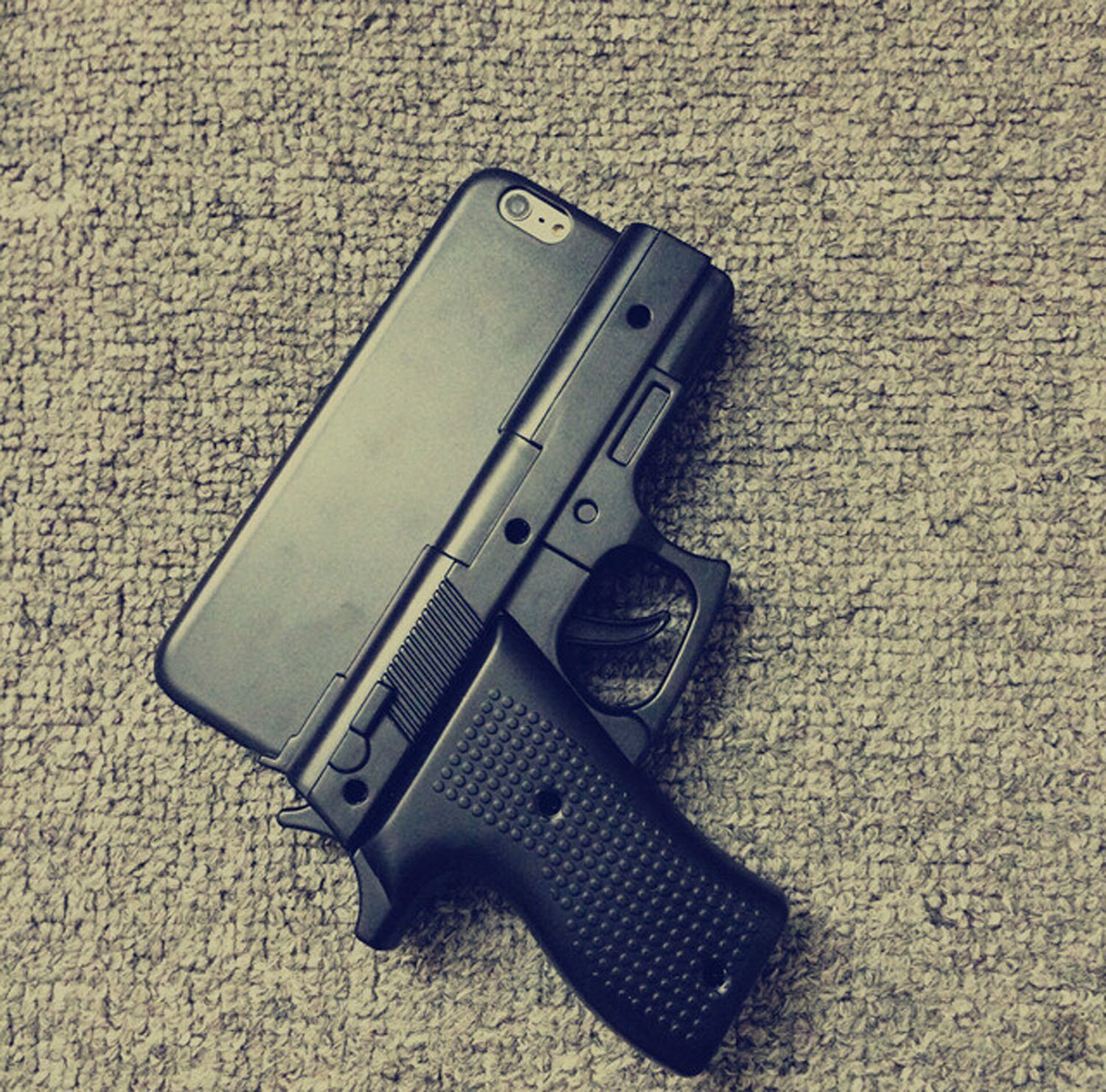 Ce este in realitate acest pistol. Motivul pentru care politia nu-ti recomanda sa porti asa ceva la tine