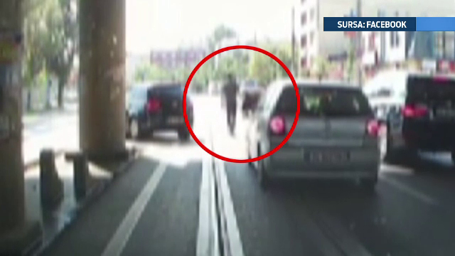 Un gest de omenie, facut de un tanar din Iasi, a ajuns viral. Martor: "M-a impresionat, nu vezi asa ceva in fiecare zi"