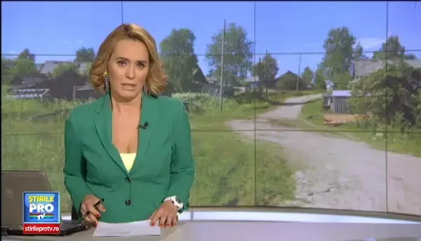 Cum decurge o ora de engleza la o scoala din Vaslui, cu o profesoara care abia leaga doua fraze. Hello... Kitty!