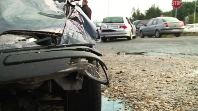 Doua accidente ingrozitoare au avut loc duminica la iesirea din Capitala. "Erau aruncati in fata, unul peste altul"