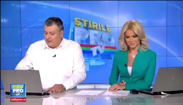 Nu s-a asigurat in intersectie si a intrat intr-un taxi. Doi tineri din Capitala au ajuns in stare grava la spital