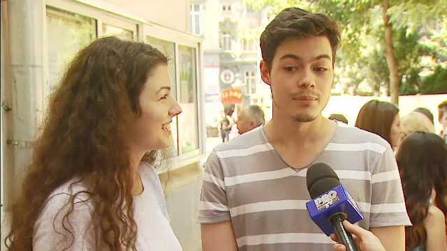 Cuplul de 10 pentru care succesul la BAC aduce despartirea. Din toamna vor avea un ocean intre ei: "Ramanem impreuna"