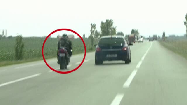 Noua metoda "foarte eficienta" a Politiei Rutiere de a-i prinde pe vitezomani. Soferii nici macar nu observa cine i-a filmat