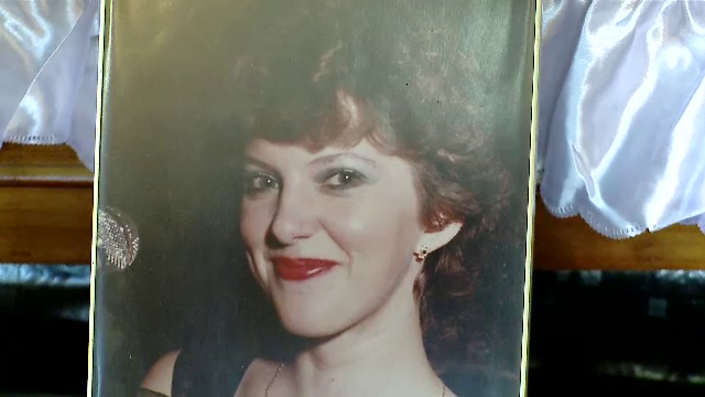 Angela Ciochina a fost inmormantata. Doar cateva persoane au condus-o pe ultimul drum pe cantareata de muzica usoara