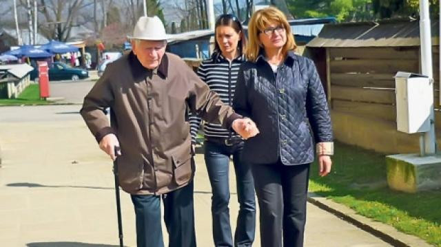 Socrul fostului presedinte, Traian Basescu, a murit joi, la Suceava. Gheorghe Andrusca avea 96 de ani