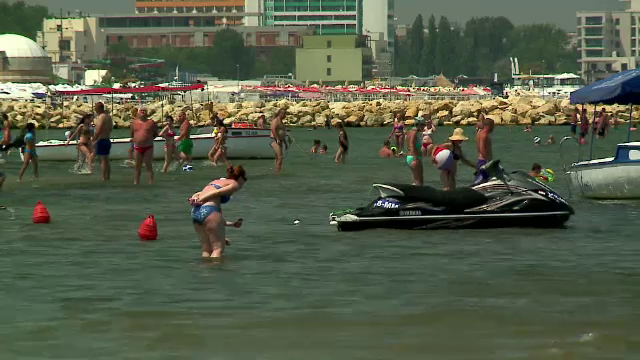 Alerta antitero la Mamaia. Doua valize abandonate pe strada au mobilizat echipele de politisti, jandarmi si genisti SRI