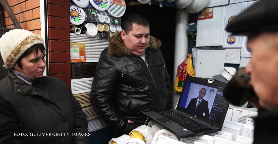 Vladimir Putin ii indeamna pe rusi sa plece de pe Facebook. Motivul pentru care oficialii rusi se plang de "cenzura"