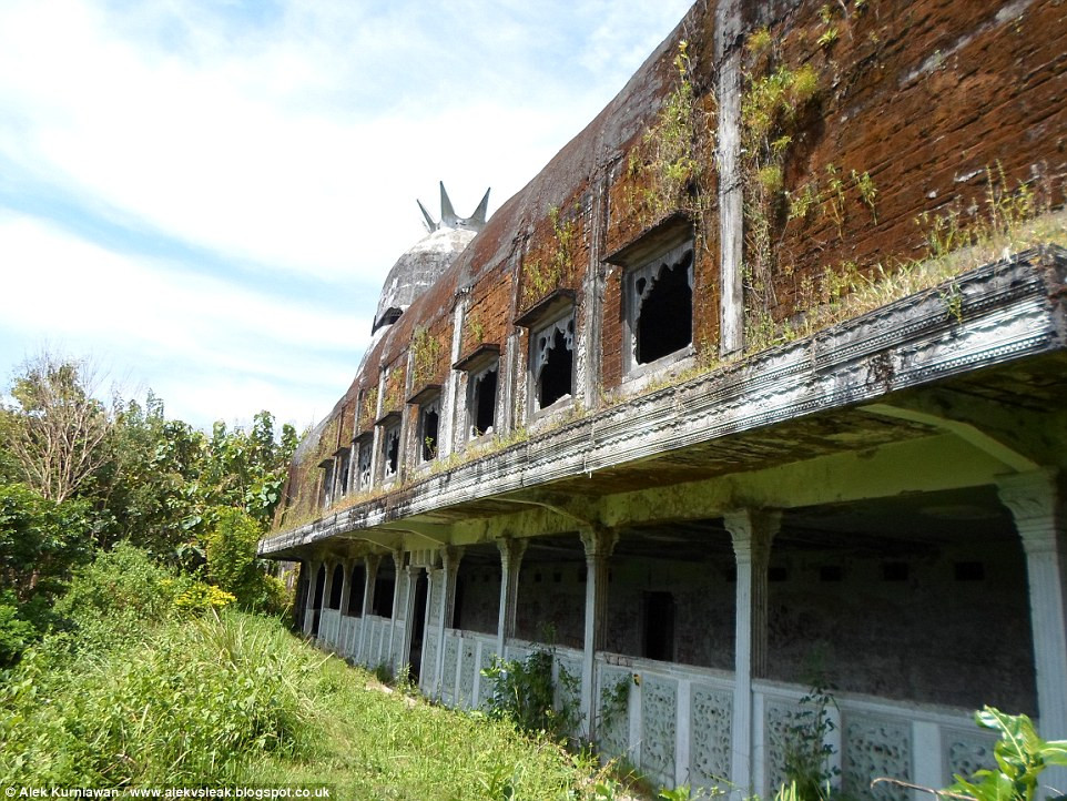 "Biserica Gaina", Indonezia - BLOG