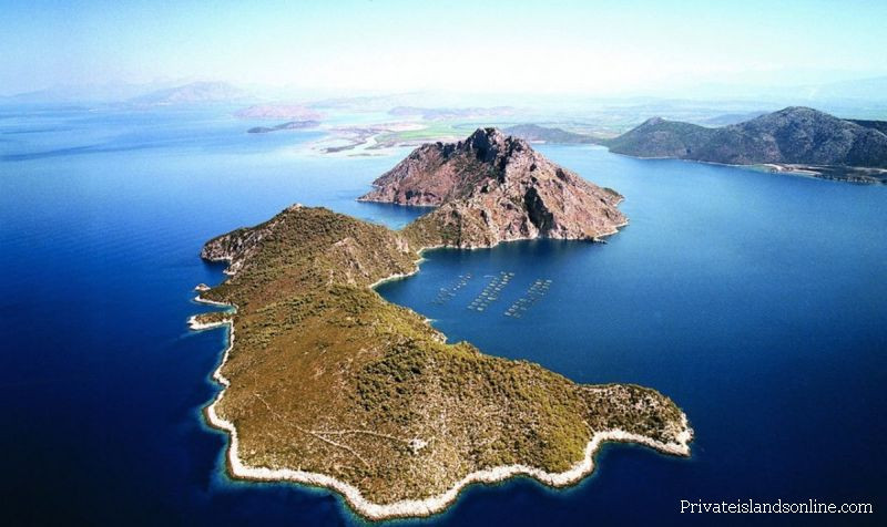 Insula Nafsika, Grecia