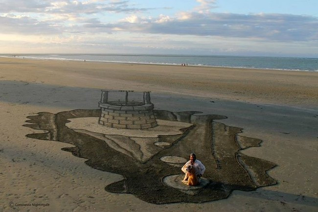 Toata lumea a ramas fara cuvinte cand a vazut asta pe plaja! Ce au facut doi barbati