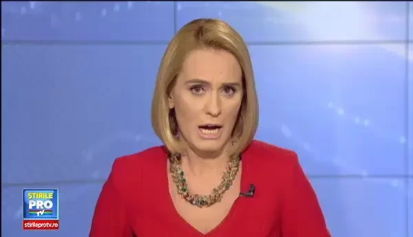 Imaginile va pot afecta emotional. O mama si fiul ei, spulberati pe o trecere de pietoni din Sibiu, de un camion