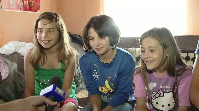 Ajutorul primit de fetele din Vaslui care de 6 ani traiesc cu cornul si laptele. "Stiu ca e multa lume necajita, nu numai eu"
