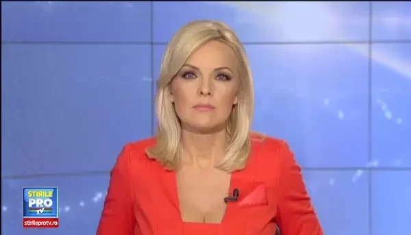 S-a urcat la volan si a vrut sa porneasca, dar i-a cazut o schela peste masina. Cum este explicat incidentul din Dej