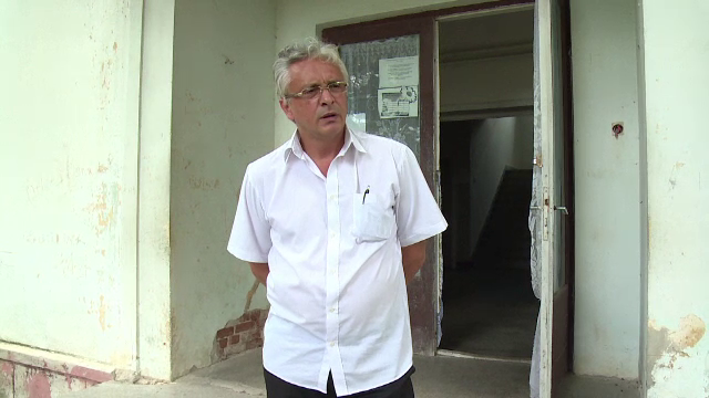 A platit 18 ani pensie alimentara pentru un copil care NU era al lui. Eroarea grava comisa de justitie, in ciuda testului ADN