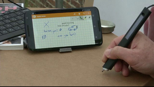 Festivalul anual de tehnologie de la Berlin. Cum arata stiloul inteligent care scrie in timp real pe smartphone sau tableta