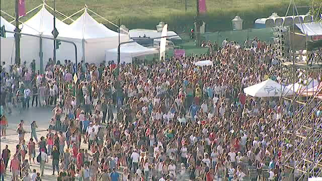 Robbie Williams - STIRI