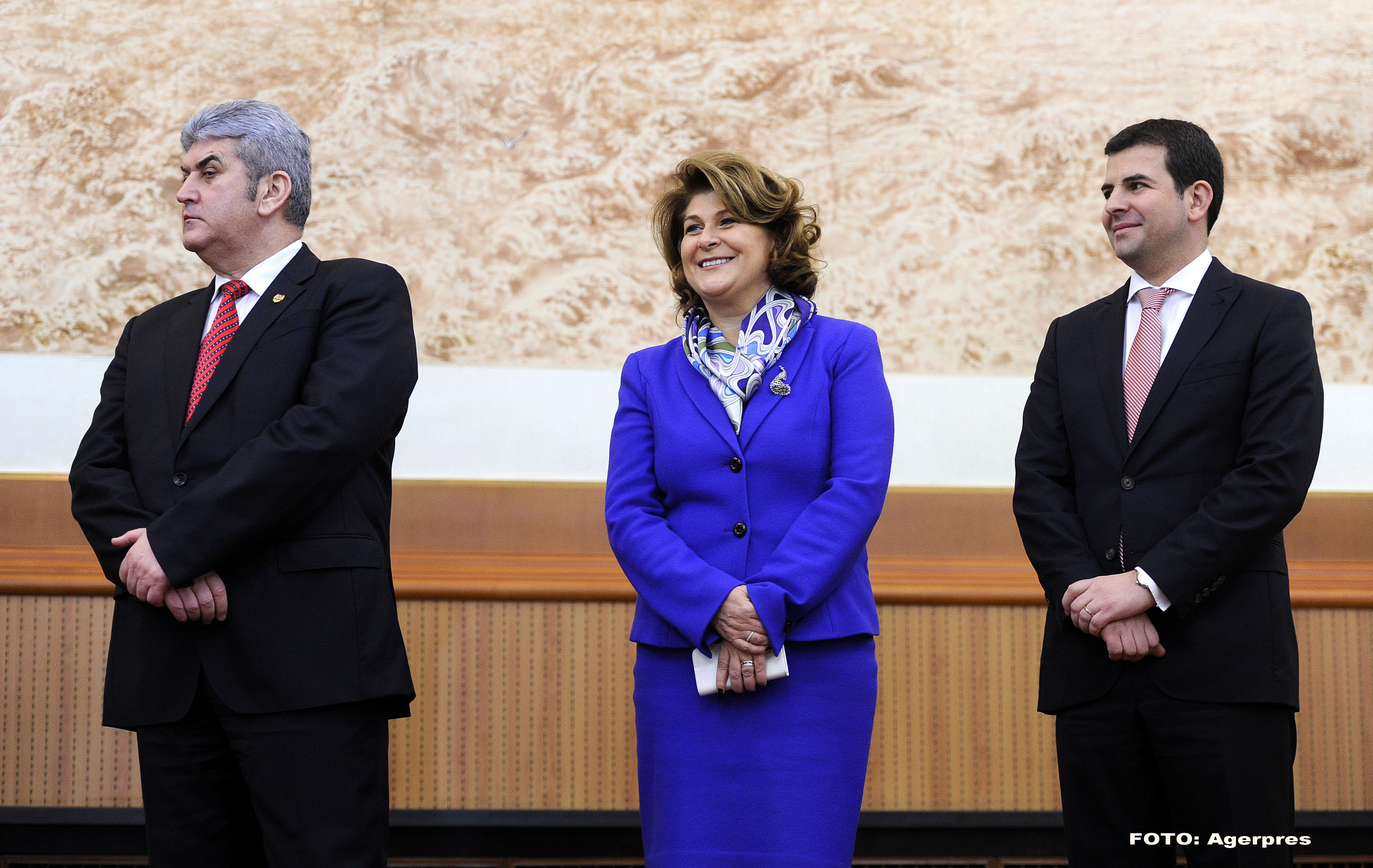 Sedinta a coalitiei de guvernare. Partidele de la putere discuta despre Codul Fiscal si salariile demnitarilor