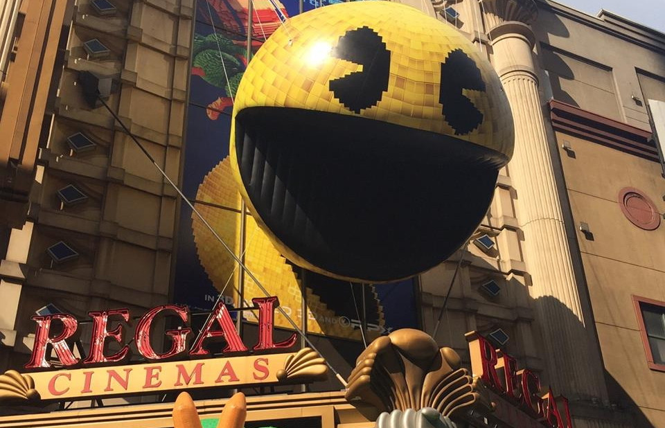 Pac-Man a "atacat", oficial, Terra. Filmul "Pixels: O aventura digitala" a avut premiera in SUA