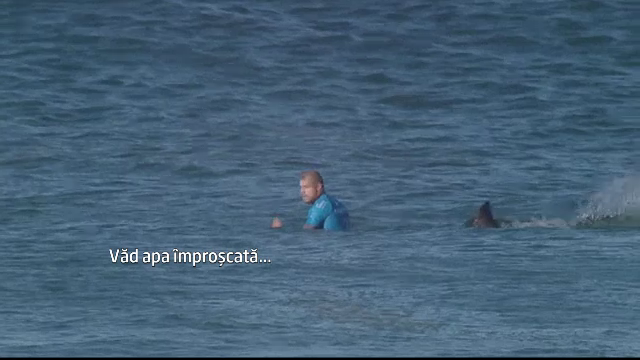 Un campion mondial la surf, atacat de un rechin in timpul unei competitii transmise live. Ce s-a intamplat in cateva secunde