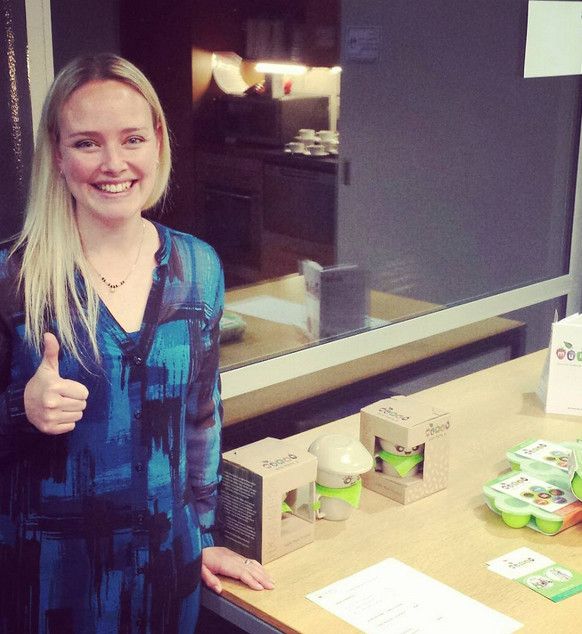 O femeie si-a fotografiat corpul dupa ce a nascut. Cum arata in realitate abdomenul unei mame dupa 24 de ore