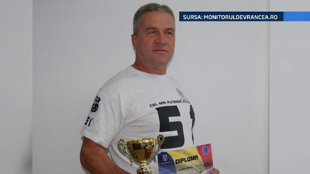 Si-a salvat fiica de la inec, insa el nu a mai iesit la suprafata. Un comisar-sef din Vrancea, cautat in apele Siretului