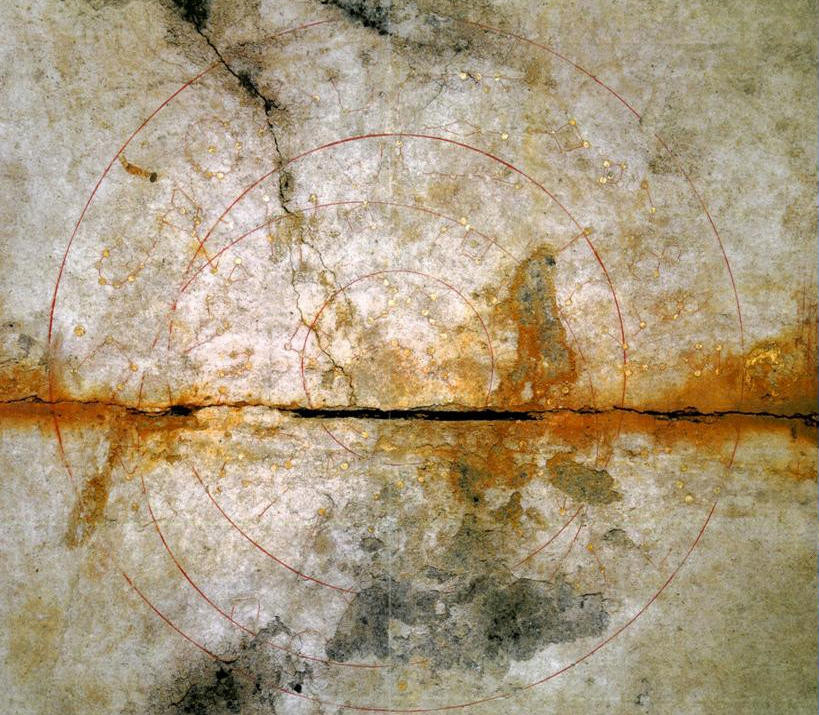 Misterul mormantului Kitora, din Japonia. Pe pereti se afla desenata o harta astronomica foarte complexa, antica