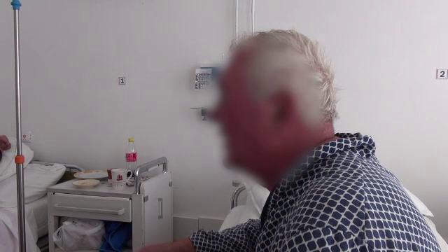 Un barbat de 64 de ani si-a taiat nasul cu flexul. Cum s-a produs accidentul si cine l-a salvat de la moarte