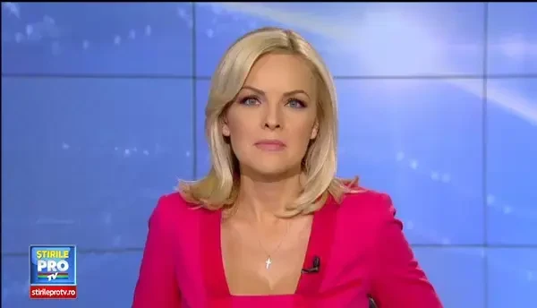 Cine este tanara pe care Robbie Williams a invitat-o pe scena pentru a dansa cu el