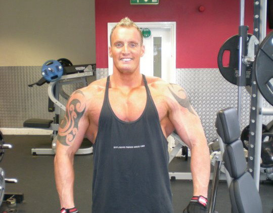 Un culturist popular pe internet a murit la 39 de ani, de cancer. Care a fost regimul care i-ar fi adus sfarsitul